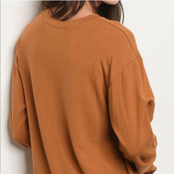 Caramel cute long sleeve boutique top - Picture 3 of 3